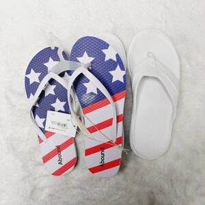 NEW Bundle of 2 Abound/Sperry Windward Float White Thong Flip-Flop Slippers S239